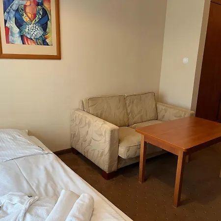 Dom Zdrojowy Diament Semesterpark Grzybowo (West Pomeranian)